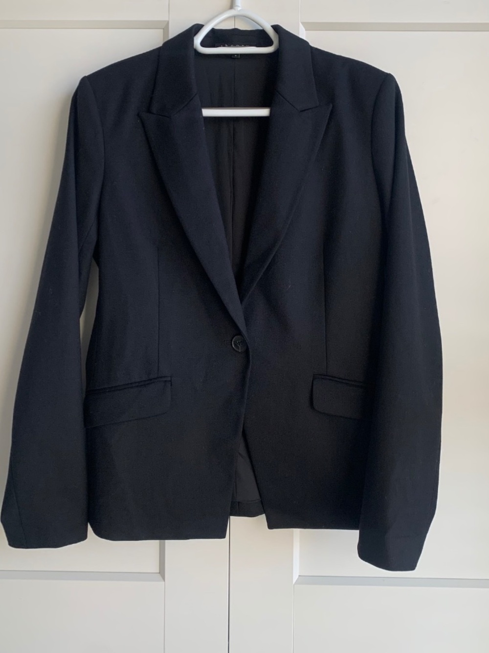 Theory wool blended blazer Size 8 in black
